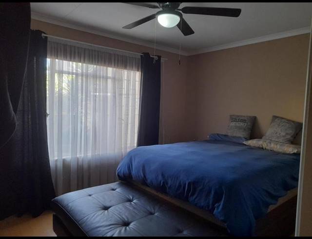 2 BEDROOM SIMPLEX FOR SALE IN POMONA